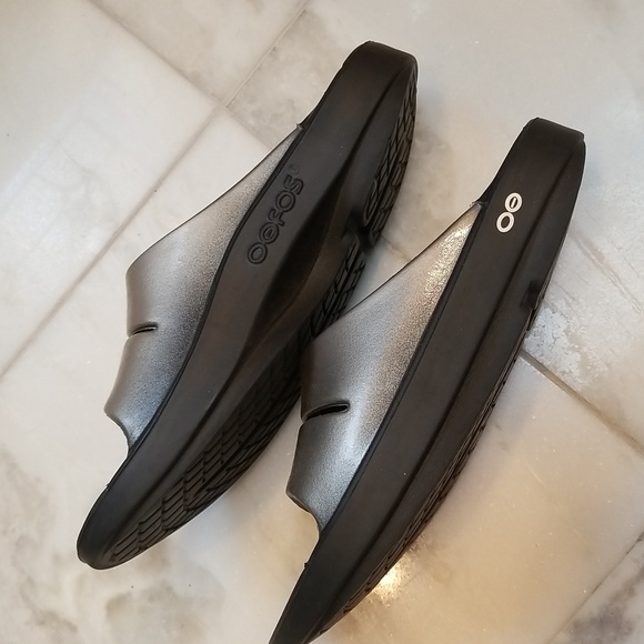 OOFAS RECOVERY SANDALS - Picture 4 of 7